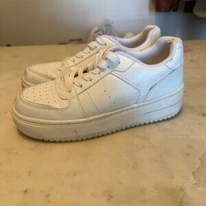 Chunky White Women's Sneakers Size 6